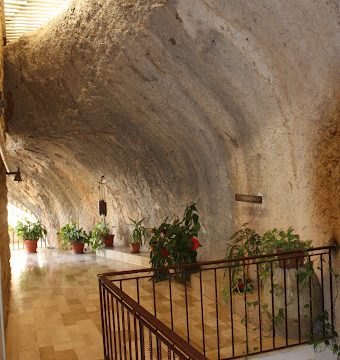 Kaftoun-Monastery-of-our-Lady-6